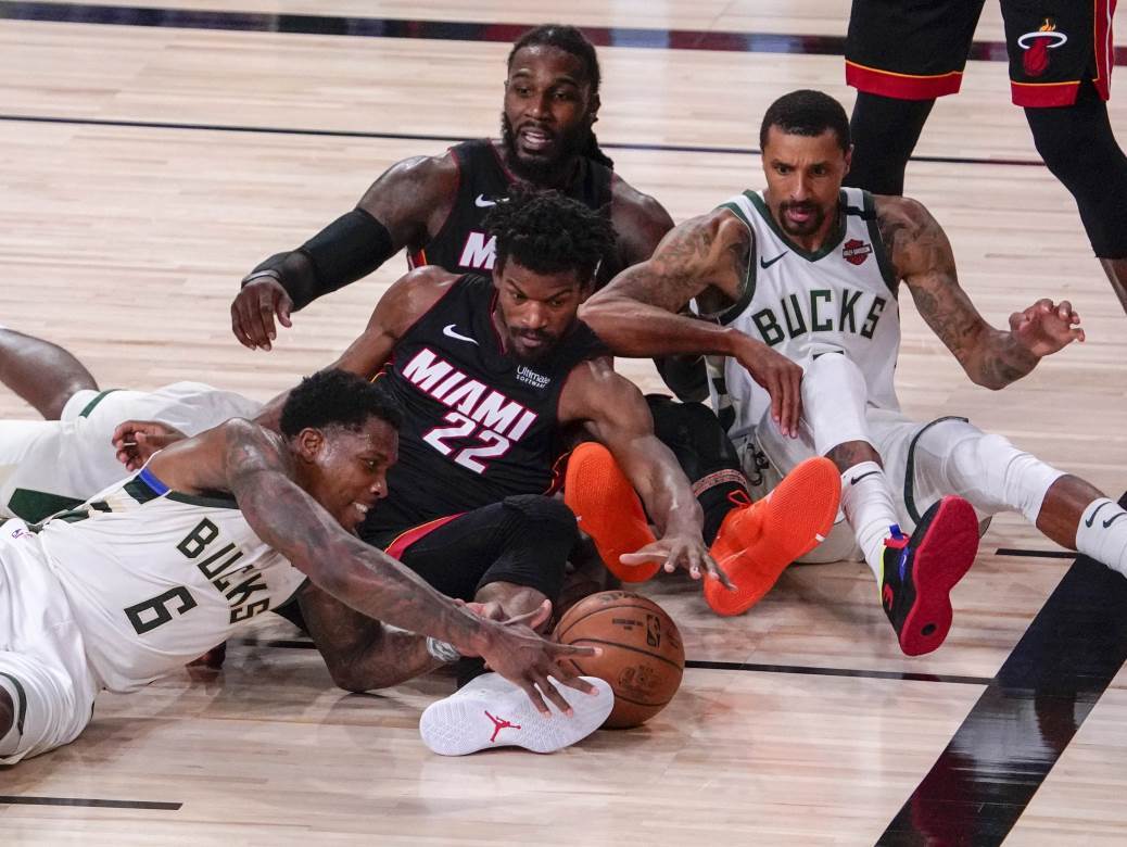  NBA-prenosi-Arenasport-UZIVO-tv-program-Majami-Milvoki-1-3-Adetokunbo-MVP-se-povrijedio 