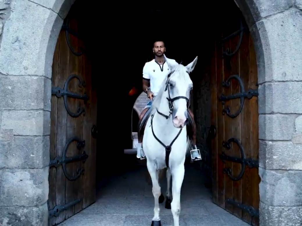  Rikardo-Kvarezma-potpis-novi-ugovor-Vitorija-video-snimak-predstavljanje 