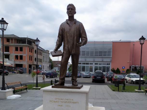  U Gradišci postavljena statua učesnika Sarajevskog atentata 