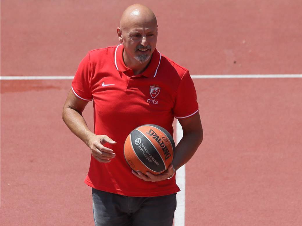  Turk Telekom – Crvena zvezda 54:83  