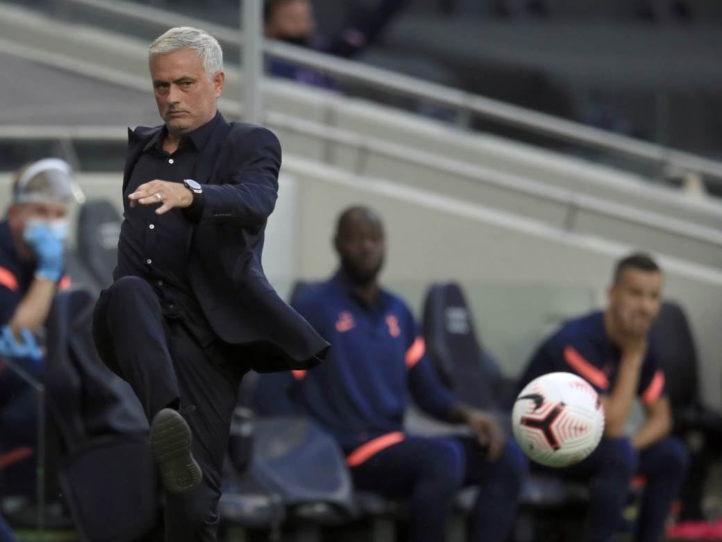  dejan-joveljic-gol-liga-evrope-zize-murinjo-totenhem-poraz 