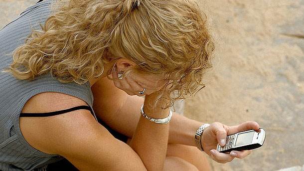  Poražavajući rezultati: Mobilni telefoni dokazano loše utiču na zdravlje ljudi 