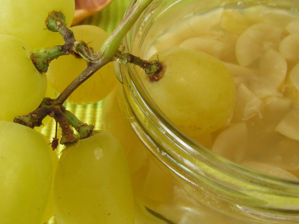  Recept koji se prenosi s koljena na koljeno: Slatko od bijelog grožđa 