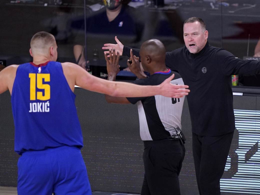  Nikola-Jokic-LA-Lejkers-sudije-faulovi-penali-Denver-Nagets-kosarka-NBA-video 