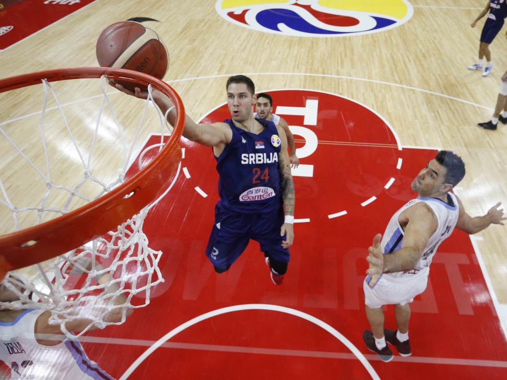  Loše vijesti iz Moskve: Teža povreda Stefana Jovića, slijedi duža pauza 