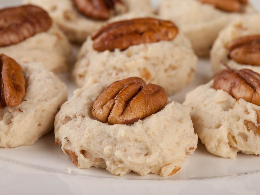  Mirišu na jesen: Mekani kolačići sa orasima i namazom koji im daje sjajan ukus 