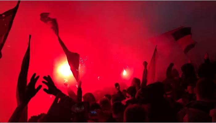  Partizan se sinoć nije najbolje naspavao: Belgijski navijači doneli vatromet ispred hotela! 