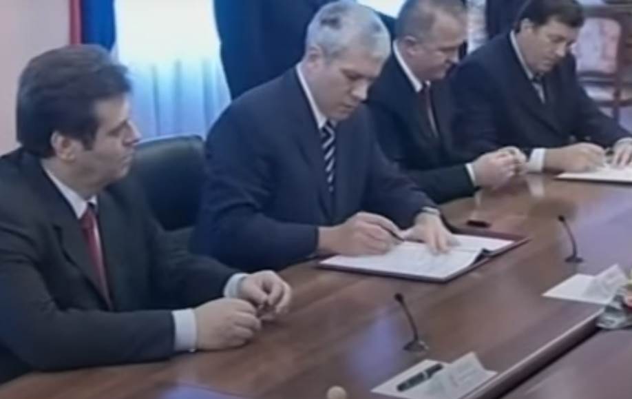  Četrnaest godina Sporazuma o specijalnim vezama Srbije i Republike Srpske 