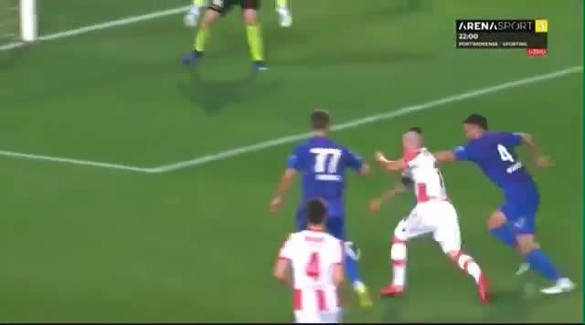  O penalu za Zvezdu: "Igrač ne mora da padne, ometen je!" (VIDEO) 