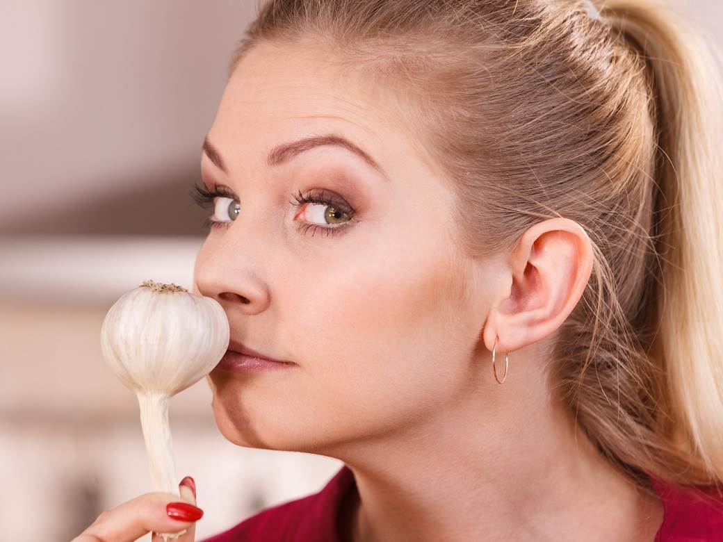  Zaraženi koronom ne mogu da osete ova dva mirisa: Test koji možete da uradite i kod kuće! 