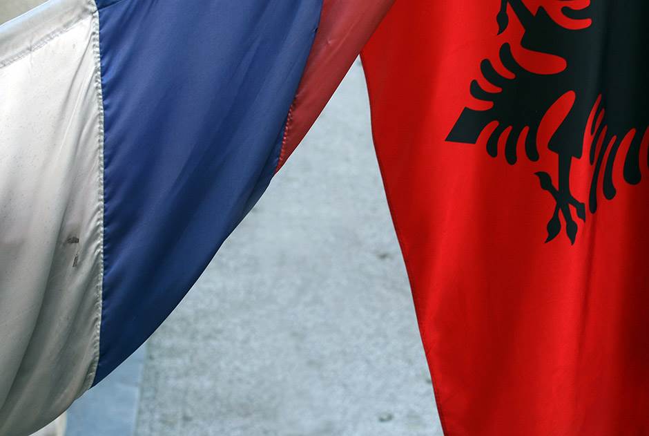  Srbija uručila protestnu notu Albaniji: Ambasadoru izražen najoštriji protest zbog Kosova! 
