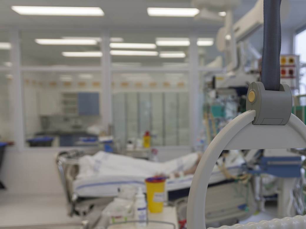  Grčka: Od korone umrla beba stara samo 37 dana, bila priključena na respirator 