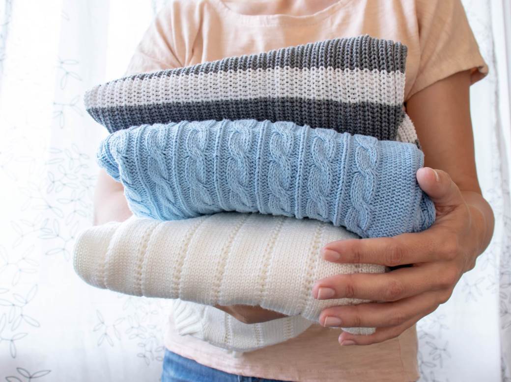  Omiljeni džemper se skupio ili "ućebao"? 4 trika iskusnih domaćica uz koje će opet biti kao nov i trajaće godinama! 