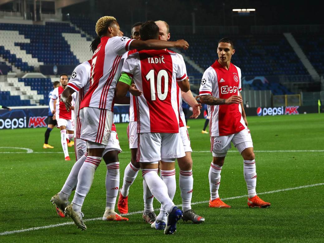  dusan-tadic-ajaks-liga-sampiona-rekord 