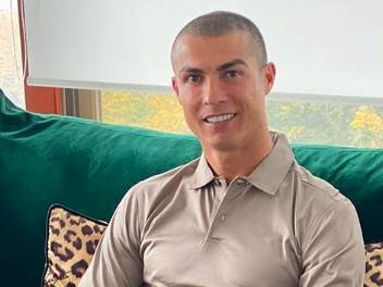  Kristijano Ronaldo 746 golova stigao Ferenca Puškaša 
