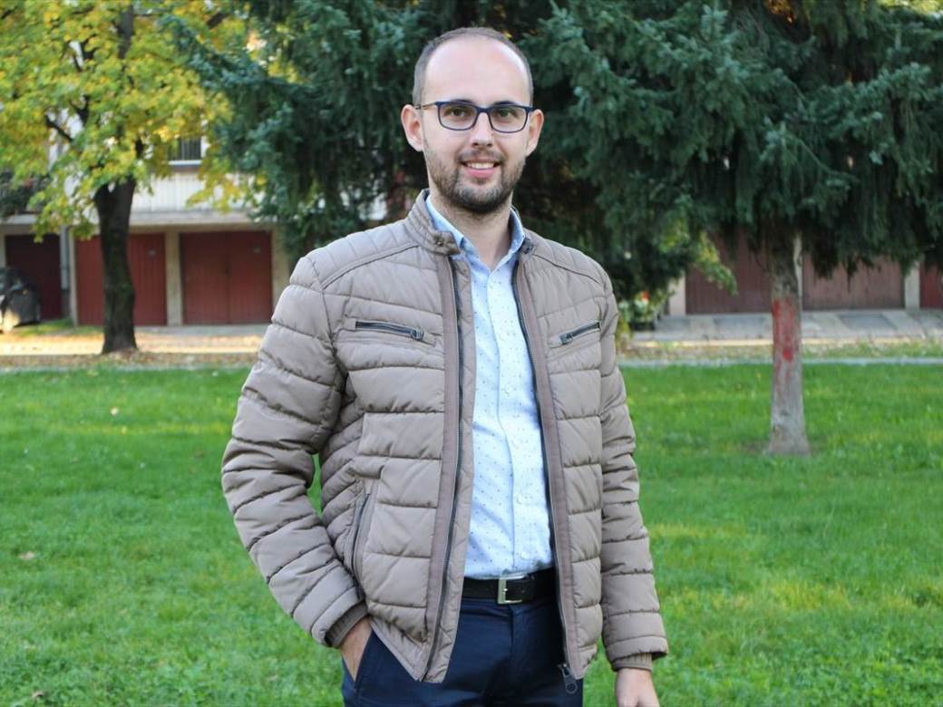  Petar Zoranović, jedan od osnivača Društva učitelja RS: Poljuljana uloga učitelja u društvu 