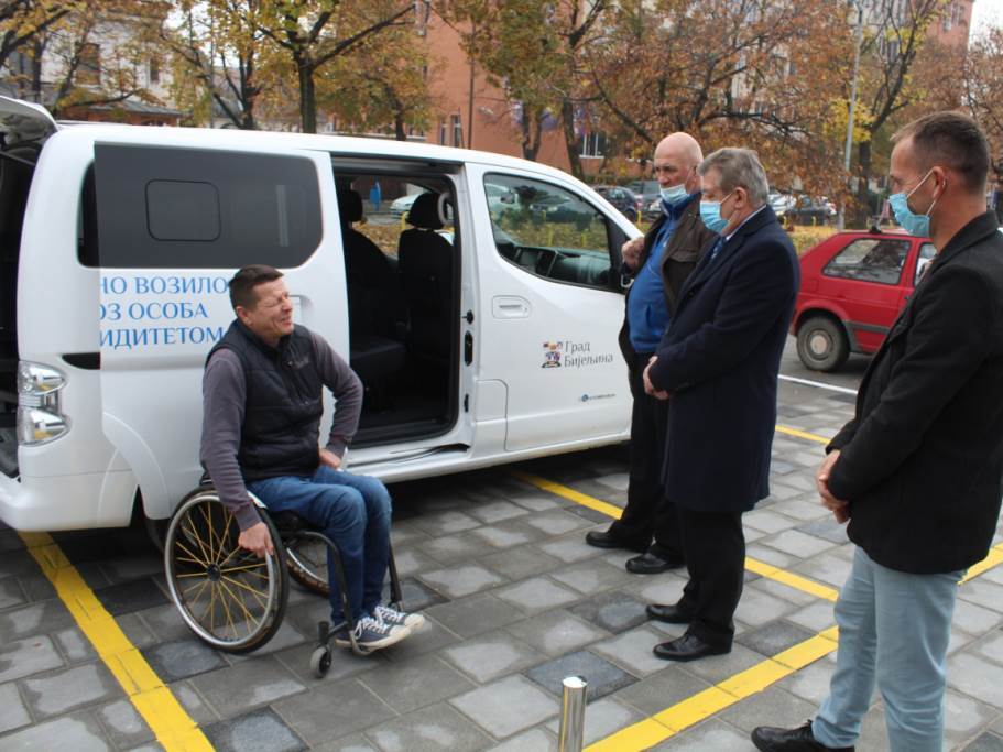  Prvi električni automobil za lica s invaliditetom u RS 