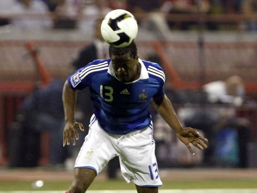  Dvostruki život fudbalske legende: Sa ljubavnicom ima decu, juri Plejboj zečice, a sada je sve puklo 