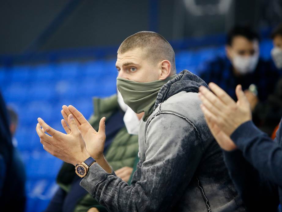  nikola-jokic-gledao-megu-nikola-pekovic-misko-raznatovic 