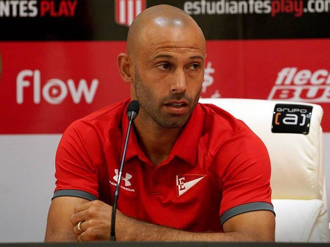  MASKERANO-SOKIRAO-ARGENTINU-Penzionisao-se-na-konferenciji-posle-meca 