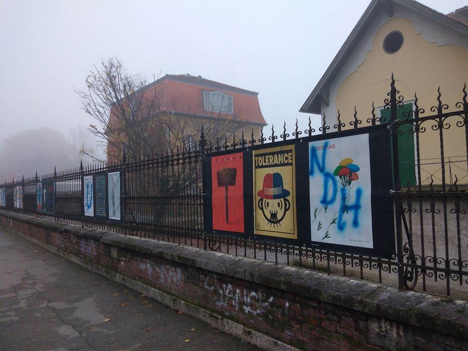  Nove poruke mržnje u Zagrebu: Ustaški simboli i prijetnje na plakatima koji slave toleranciju 