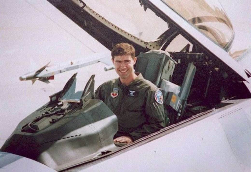  Američki pilot kojeg su Srbi oborili 1995. ulazi u Pentagon! Svi se sjećaju kada je danima lutao bosanskim šumama 
