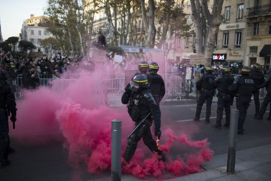 pariz, protest, francuska