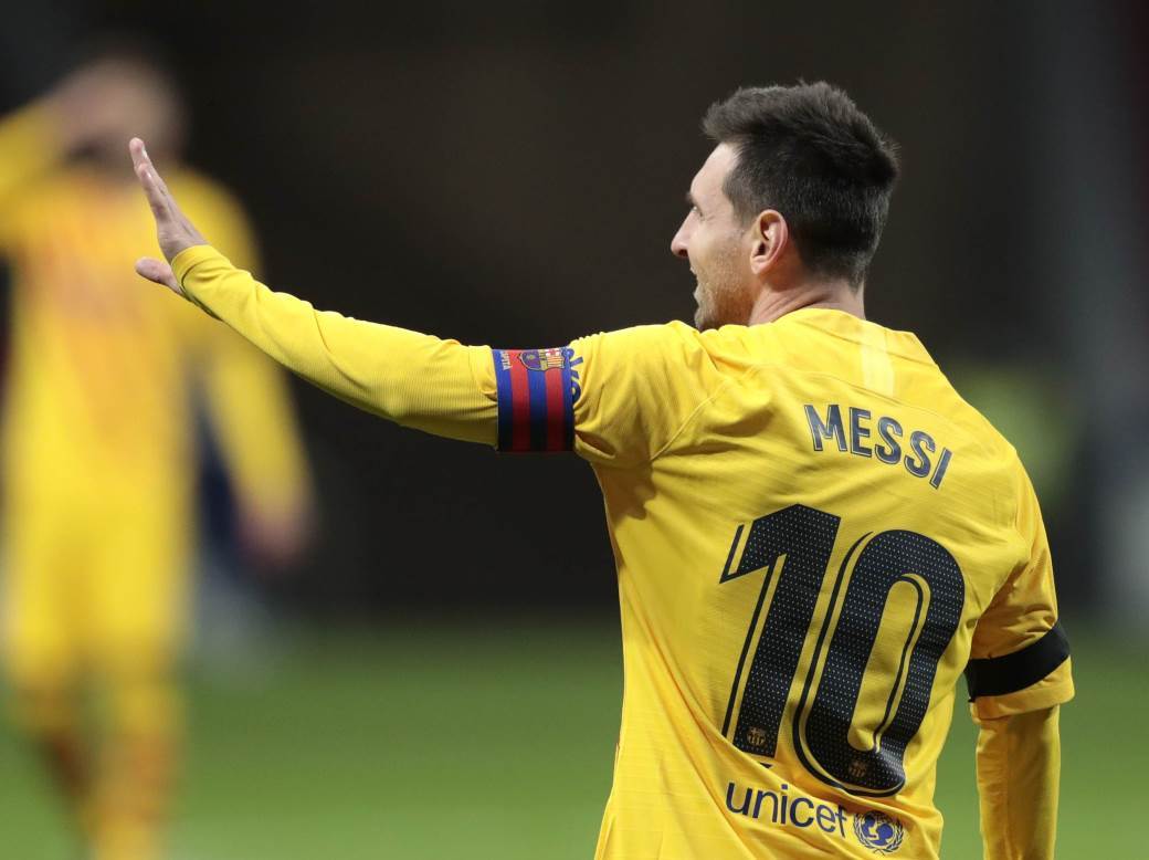  lionel-mesi-barselona-liga-sampionane-igra-dinamo-kijev-ukrajina 