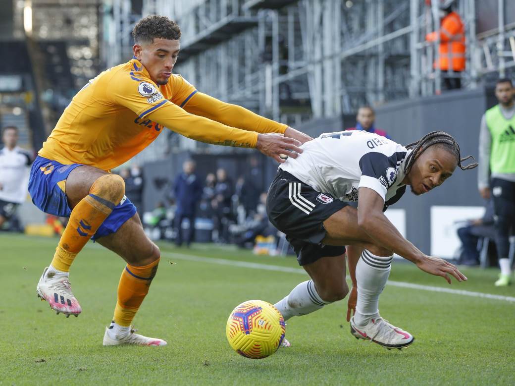  Rišarlison bacio dres radniku na gradilištu 