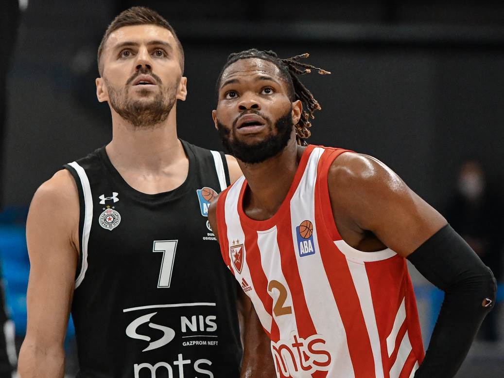  Volden ostao bez zuba u derbiju: Na kraju se posle svega smeje! (FOTO) 