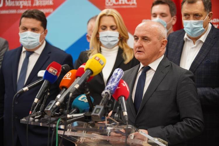  Đokić: Visoki predstavnik upropastio dogovor tri naroda 