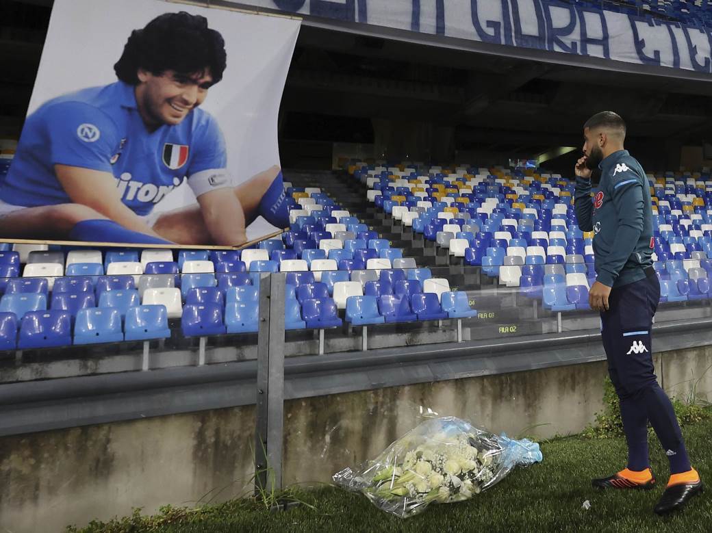  Sveštenici protiv imenovanja stadiona Napolija po Dijego Maradona 