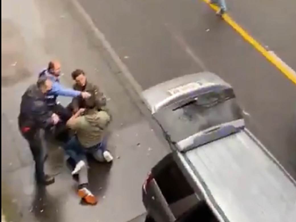  Džipom gazio pješake u Njemačkoj: Uhapšen osumnjičeni koji je pod punom brzinom kosio ljude na ulici (VIDEO) 
