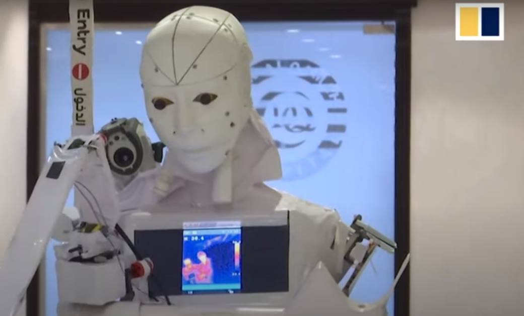 Robot u borbi protiv korone: Može da vadi krv ali i radi test na prisustvo virusa 