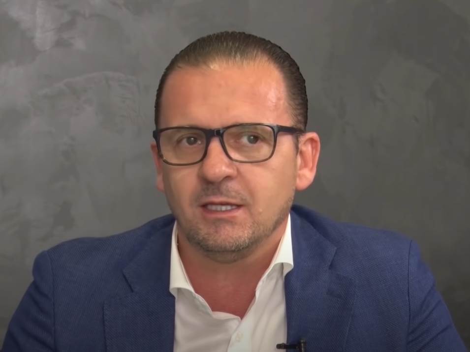  predrag-mijatovic-transfer-real-madrid-izdaja-valensija-obezbjedjenje-u-kuci 