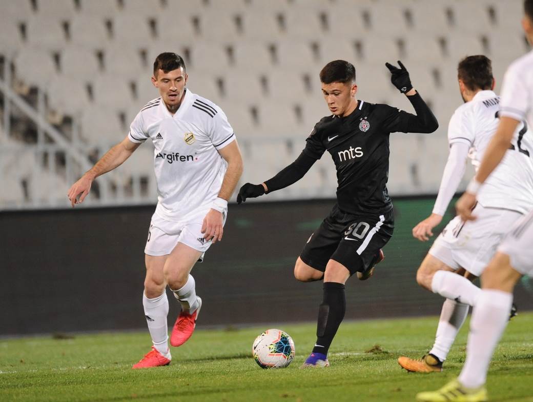  PARTIZAN - ČUKARIČKI UŽIVO PRENOS: Crno-belima fali pravi napadač, dominiraju posedom lopte 