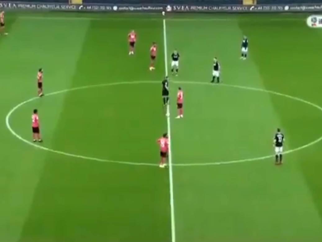  Čempionšip Milvol - Derbi navijači izviždali klečanje protiv rasizma 