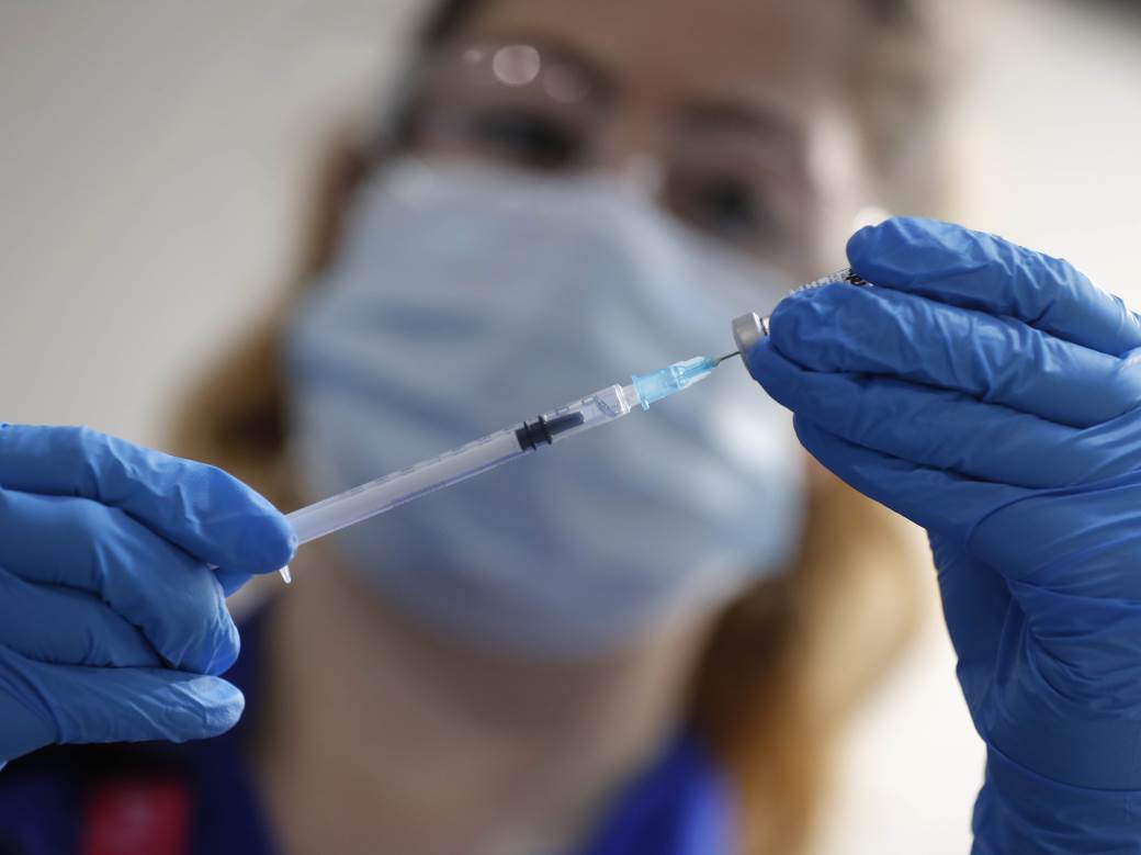  Jedna doza "fajzer-biontek" vakcine dovoljna samo onima koji su prebolovali koronu? 