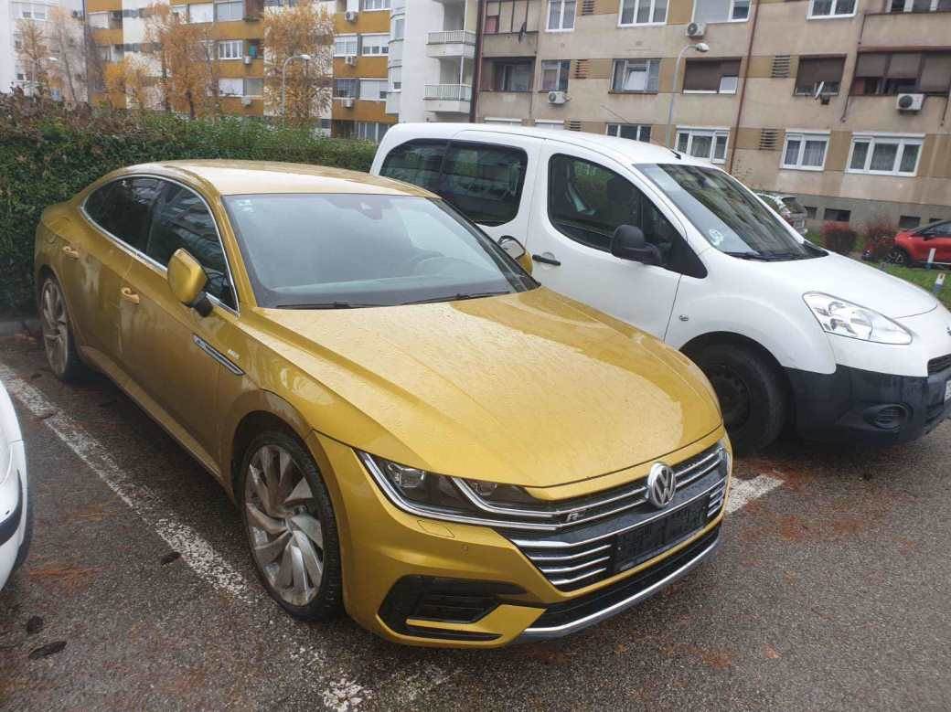  Pronađen zlatni "Arteon" ukraden ispred prodavnice knedli u Banjaluci 