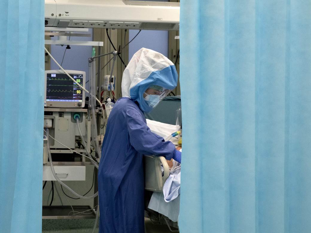  Korona u Srpskoj: Zaraženo 240 osoba, umrlo 16 