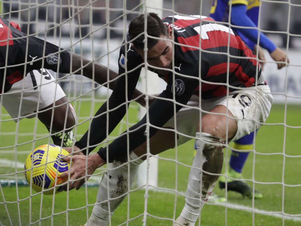  Serija A 11. kolo Milan Parma 2 2 