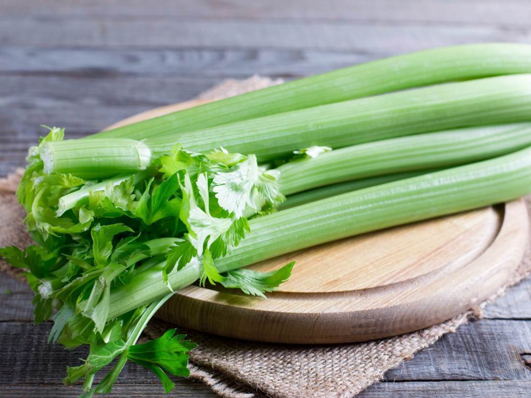  Snižava pritisak, otklanja stres i pomaže u krevetu: Celer je moćan prirodni lijek, naročito za muškarce! 