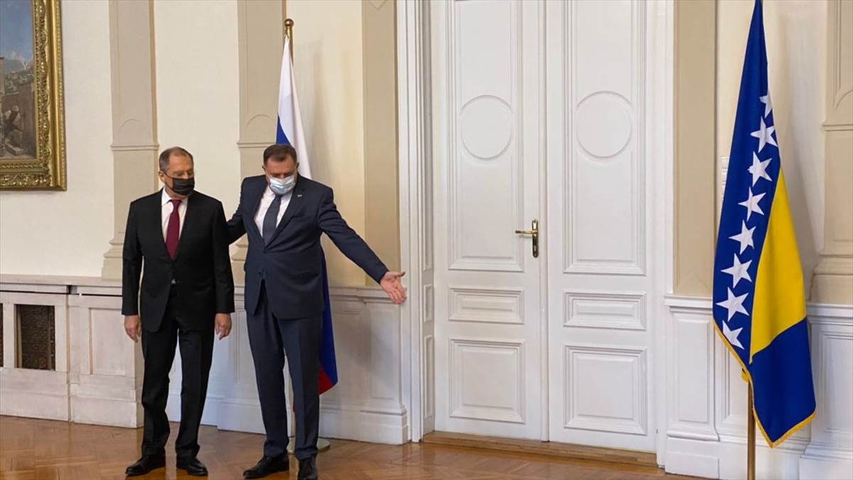  Dodik: Nedoraslim ponašanjem Komšić i Džaferović nanijeli štetu BiH 