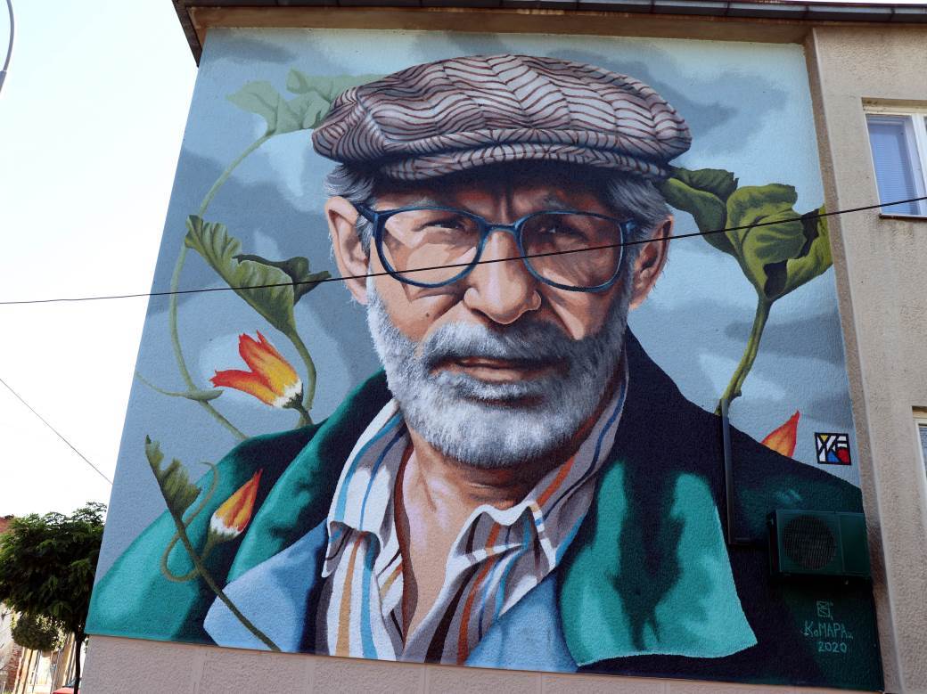  Književnik Dragoslav Mihailović dobio mural u rodnom gradu 