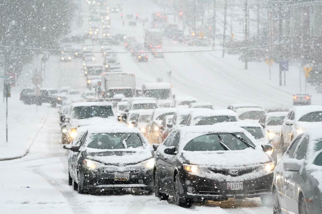 Katastrofa u SAD, jaka snježna oluja paralisala Amerikance 