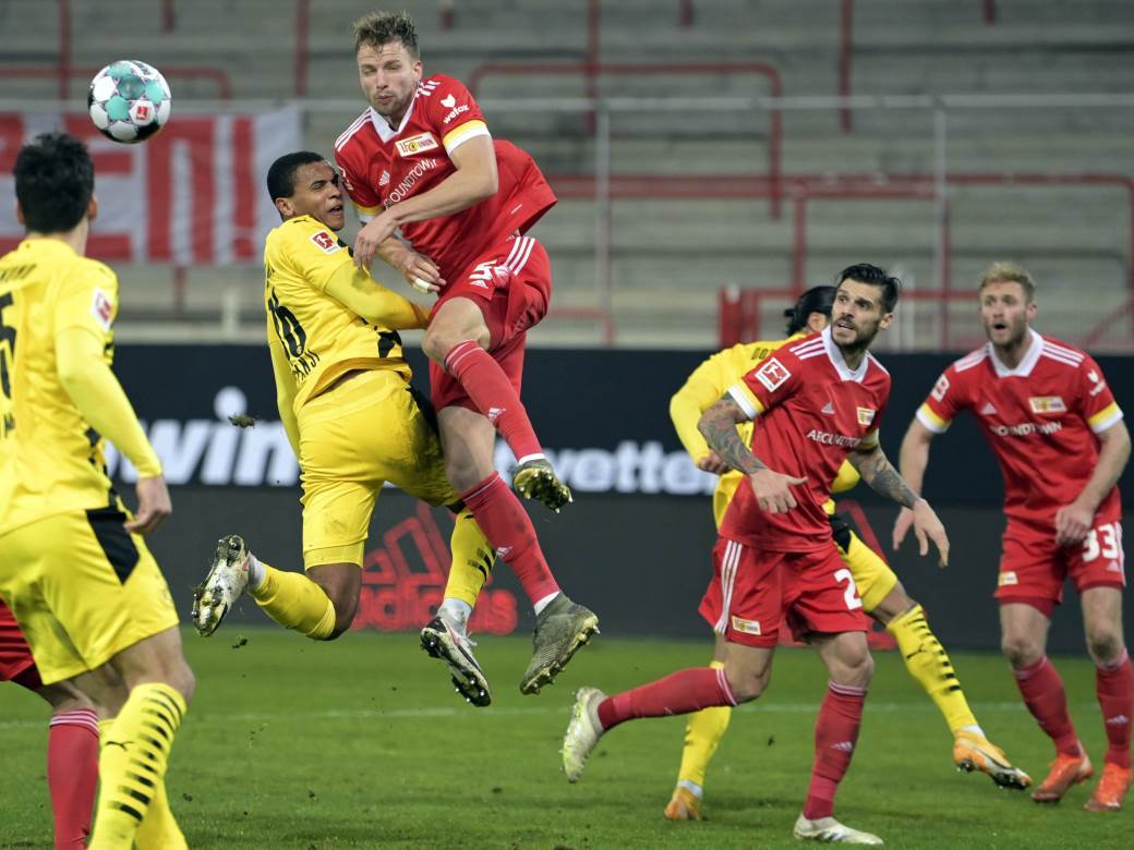  Bundesliga 13. kolo Union Berlin Borusija Dortmund 2 1 