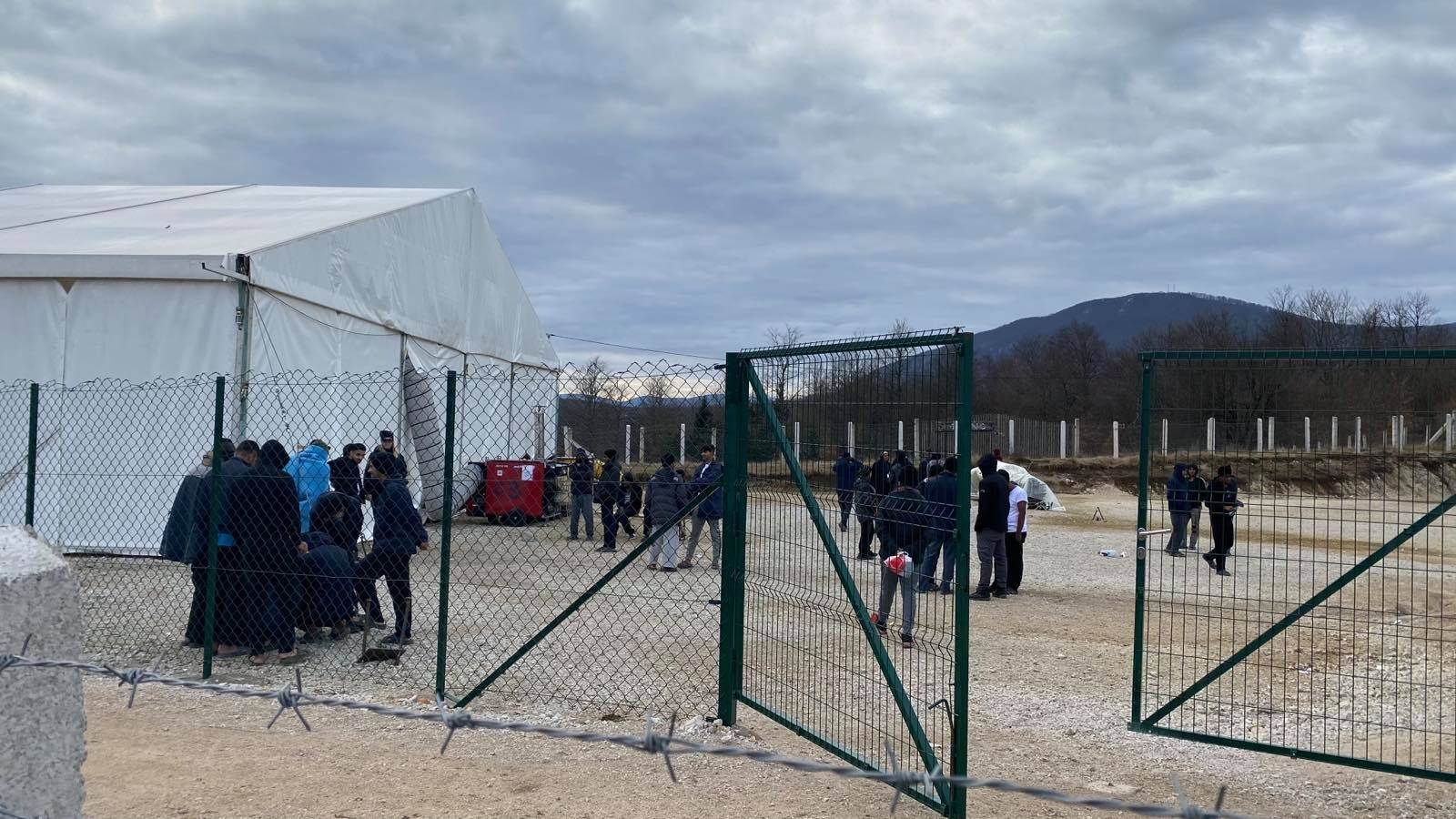  Vraćeno 80 migranata u prihvatni centar Lipa 
