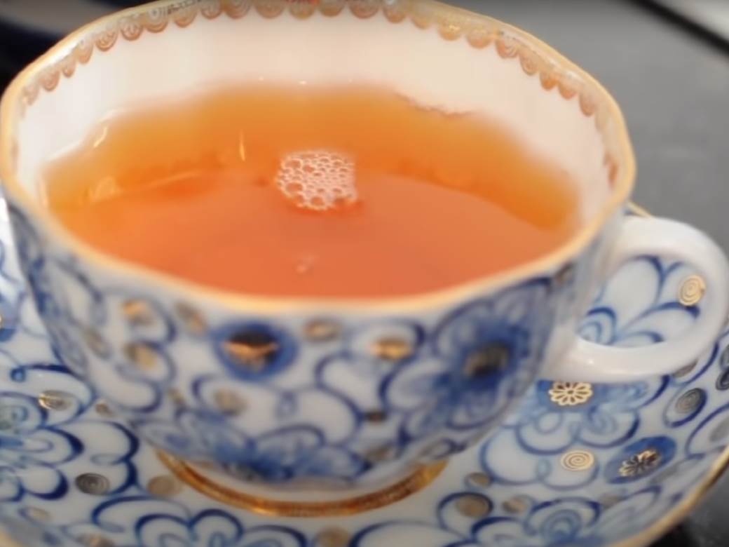  Većina ljudi pravi ovu grešku sa čajem: Nutricionisti otkrili tačno vrijeme kada se pije da bi imao najbolji efekat! 