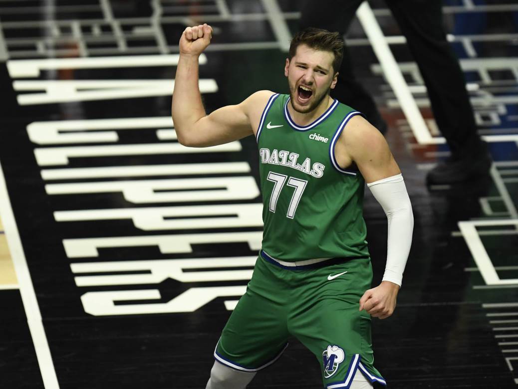  50-poena-razlike-poluvreme-dalas-klipersi-luka-doncic 