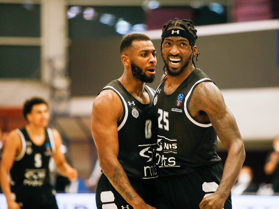  Partizan prespavao poluvreme, pa opet razbio Veneciju: Bilo je teško gledati crno-bele, dok se nisu "probudili" 